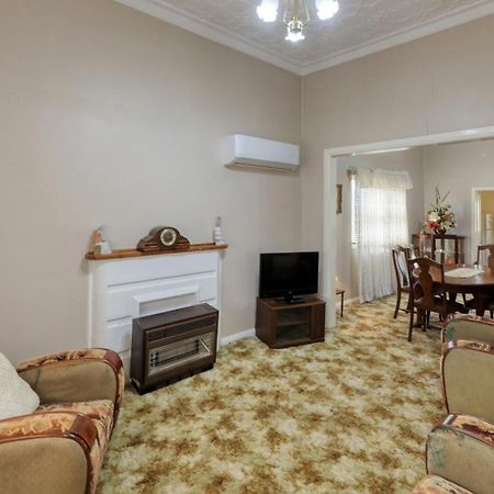 Charles Rasp Motor Inn & Cottages Broken Hill Buitenkant foto