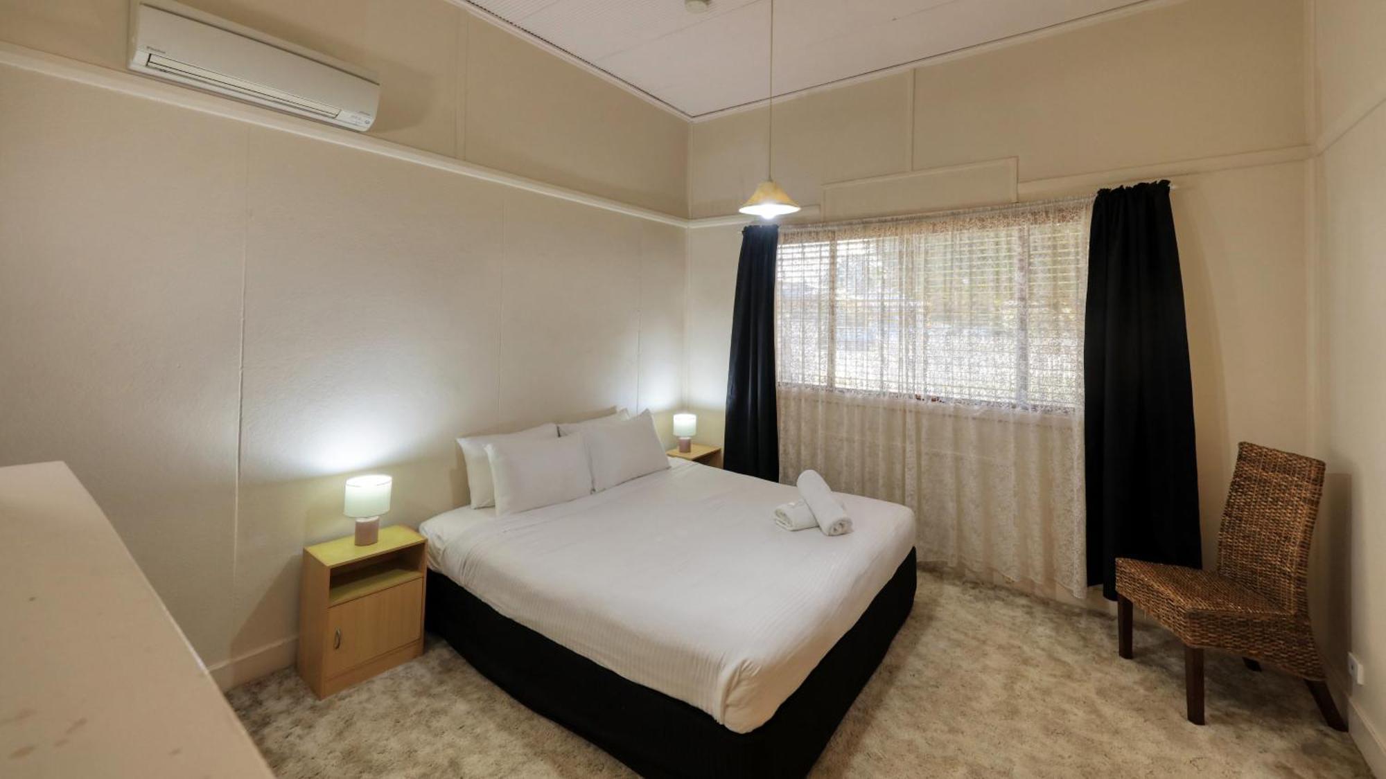 Charles Rasp Motor Inn & Cottages Broken Hill Buitenkant foto