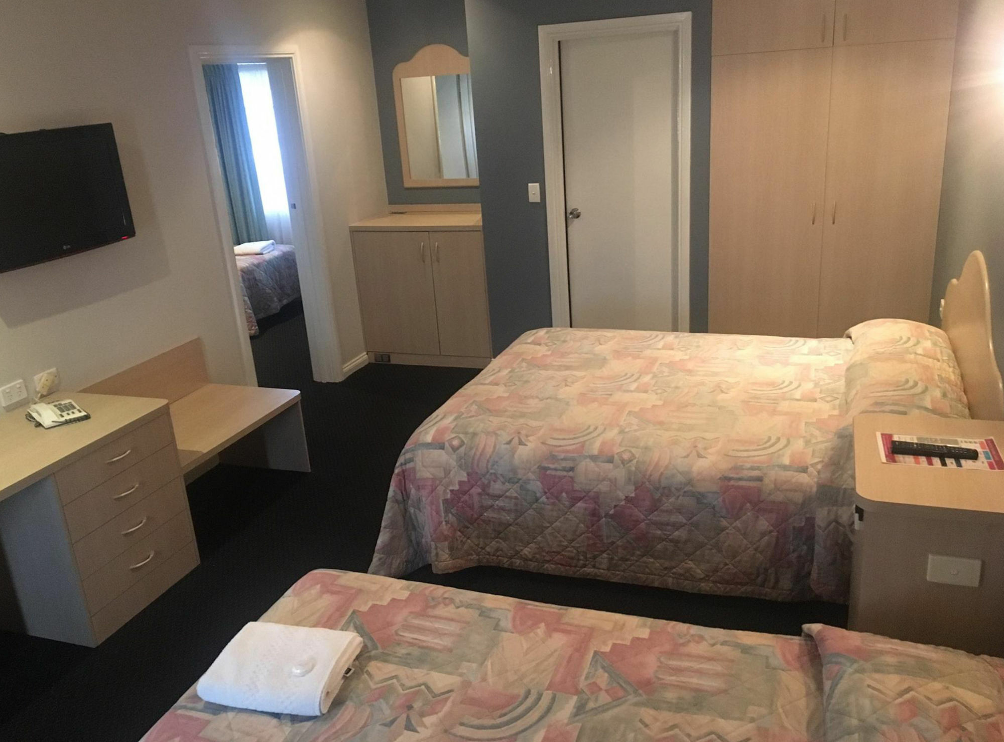 Charles Rasp Motor Inn & Cottages Broken Hill Buitenkant foto